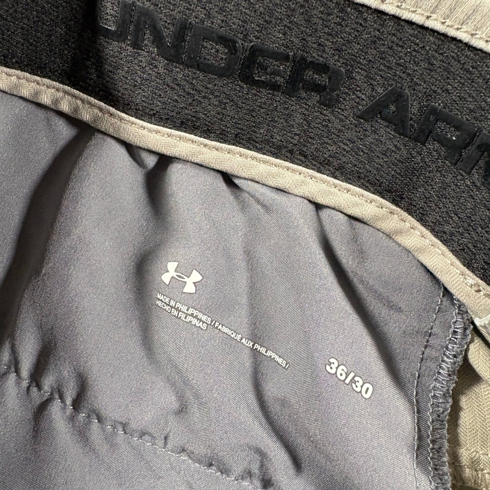 Under‎ Armour Golf Pants Mens 36/30 Tan Herringbone Performance Tapered Chino - Picture 2 of 6
